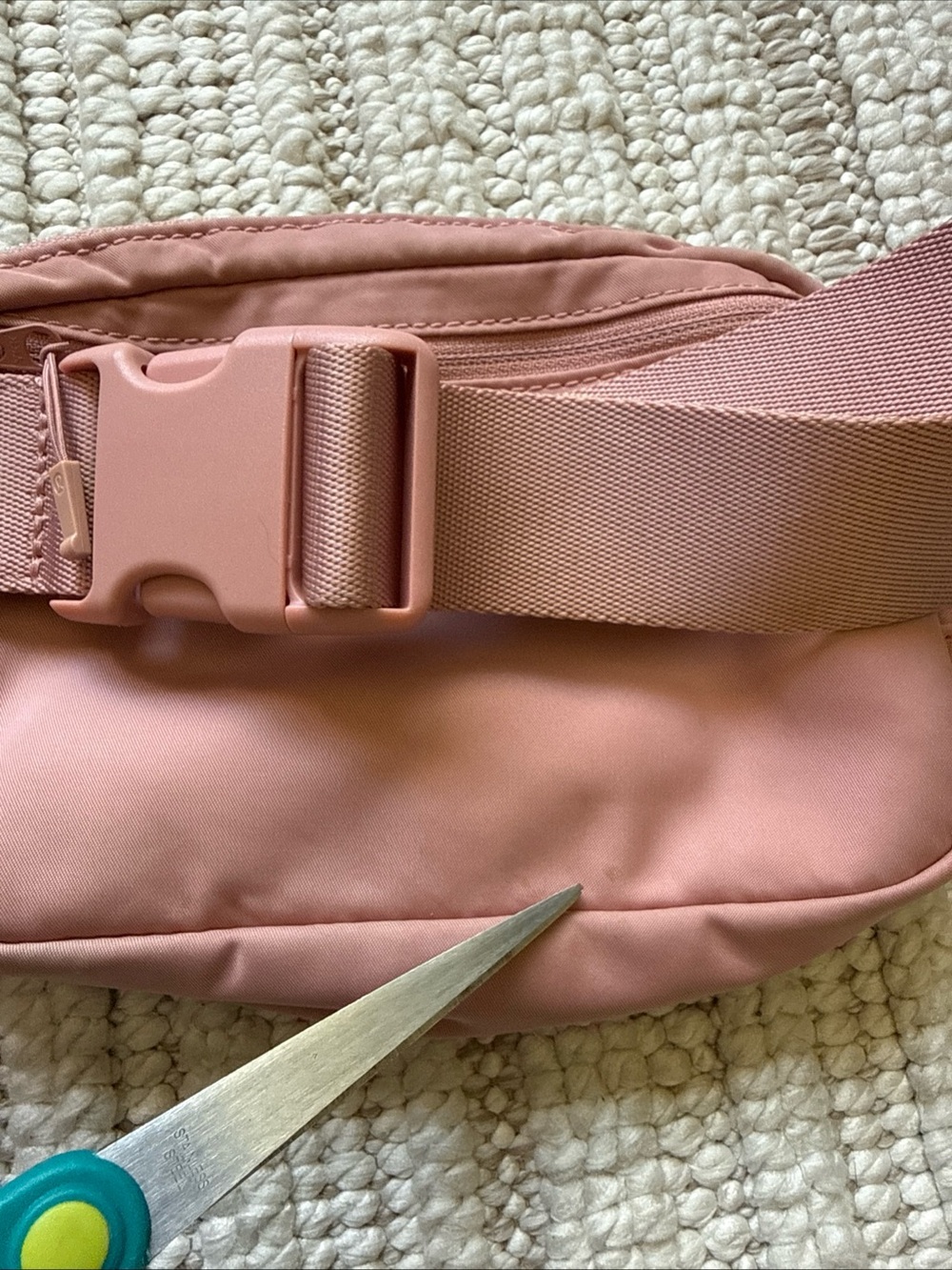 Lululemon Everywhere Belt Bag 1L Light Pink Waist Bag Fanny Pack. Read DESC - Picture 15 of 15